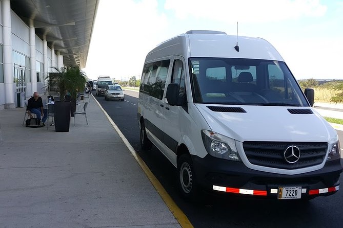 Round Trip Liberia Airport Guanacaste, Arenal La Fortuna - Key Points