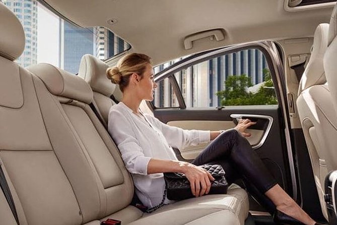 Round TRIP :- Private Luxury Transfer Toronto Downtown to Niagara Falls Canada - Meeting and Pickup