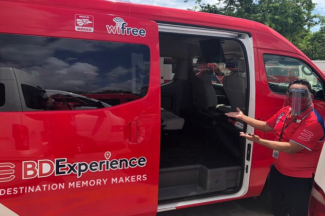 Round Trip Private Transfer Van-Airport-Hotel-Airport-Hotels Uvero Alto - Booking Information