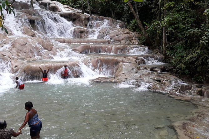 Round-Trip Shuttle Transportation to Dunns River Falls From Montego Bay - Booking and Pricing