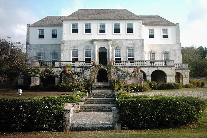 Round-Trip Shuttle Transportation to Rose Hall Great House From Montego Bay - Tour Overview and Features