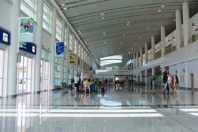 Round-Trip Transfer Between Antigua Airport and Antigua Hotels - Booking and Cancellation