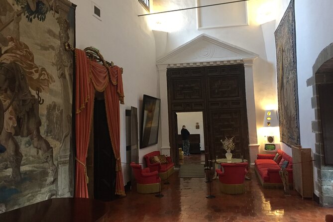 Round-Trip Transfer: Dalí Museum in Figueres With Lunch(Optional) - Inclusions