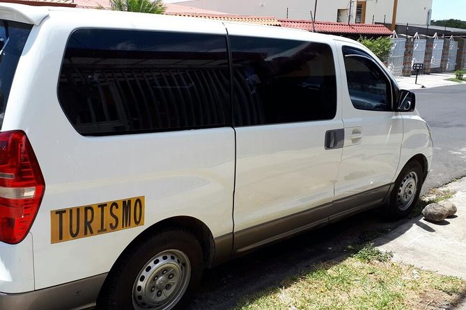 Round Trip Transfer Liberia Airport (Lir) to Playas Del Coco Guanacaste - Meeting and Pickup Process