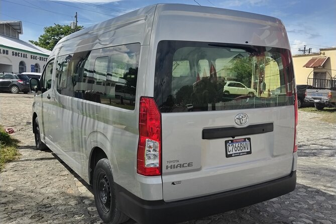 Round-Trip VIP Exclusive Transfer to Tikal From Belize Border - Hassle-Free Transportation