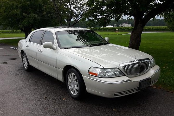 Roundtrip Airport Transportation With Wine Tour Package - Lunch at The Olde Angel Inn