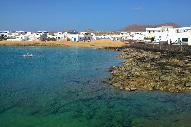 Roundtrip Ferry Transfer to La Graciosa With Free Wifi - Cancellation and Refund Policy