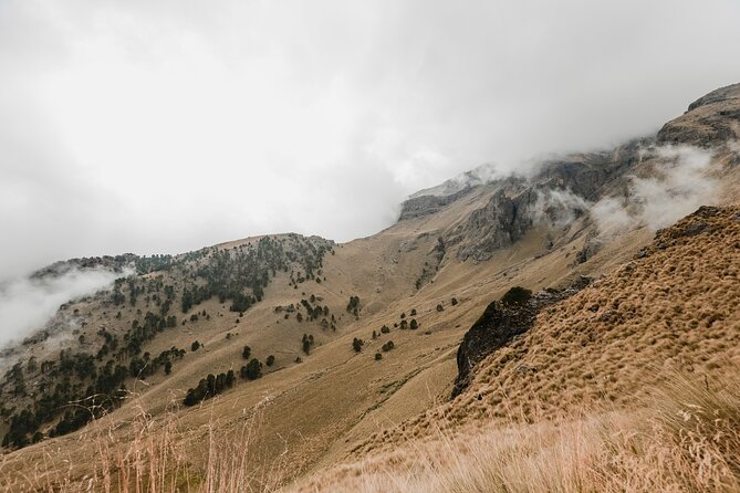 Route of the Iztaccíhuatl Volcanoes and Ancestral Heritage - Navigating the Hiking Trails