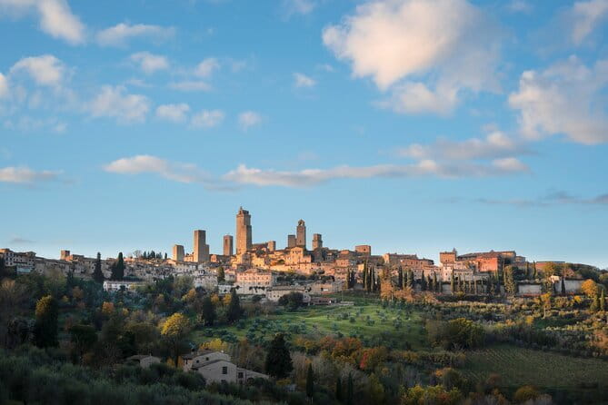 Routes of Tuscan Taste Tour in San Gimignano Monteriggioni - Key Points