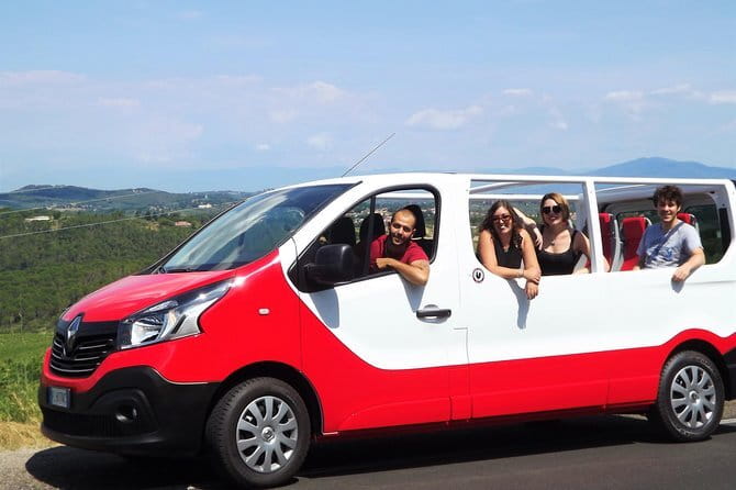 Routes of Tuscan Taste Tour in San Gimignano Monteriggioni - Aperitif at Monteriggioni Castle