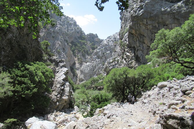 Rouvas Gorge - Tour Duration and Accessibility