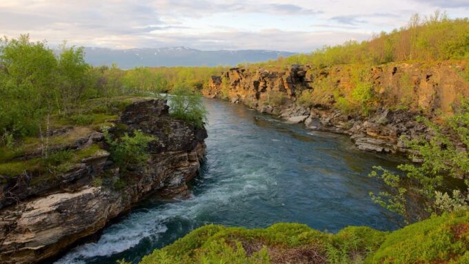 Rovaniemi: 2 Days Tour to Abisko, Sweden - Scenic Drive to Abisko