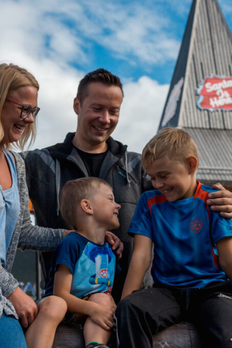 Rovaniemi: Day Trip to Reindeer Farm and Santa Claus Village - Photo Opportunities