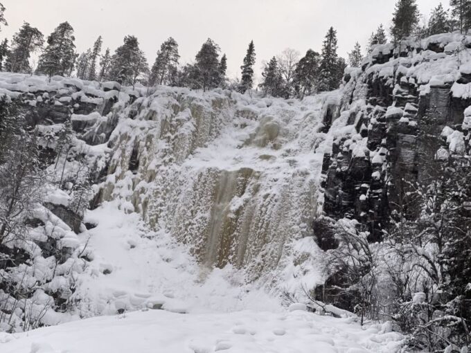 Rovaniemi: Korouoma Canyon Frozen Waterfalls Guided Hike - Sum Up
