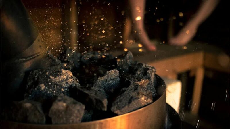 Rovaniemi: Northern Lights Trip With Arctic Sauna & Jacuzzi - Overview and Pricing