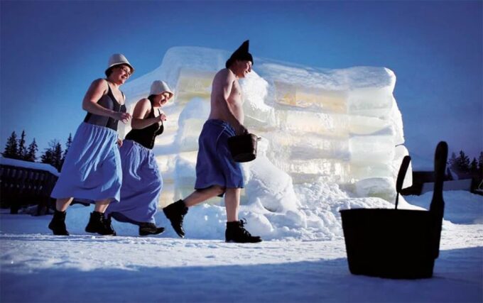Rovaniemi: Northern Lights Trip With Arctic Sauna & Jacuzzi - Transportation and Pickup