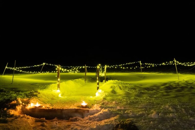 Rovaniemi: Private Sauna and Ice Swimming Tour With Snacks - Private Lakeside Setting