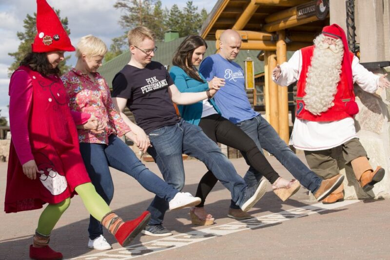 Rovaniemi: Santa Claus Village and Arctic Circle - Crossing the Arctic Circle
