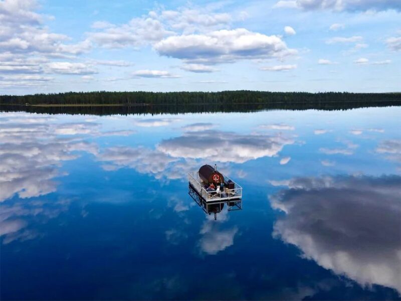 Rovaniemi: Sauna Boat Scenic Lake Cruise - Included in the Tour