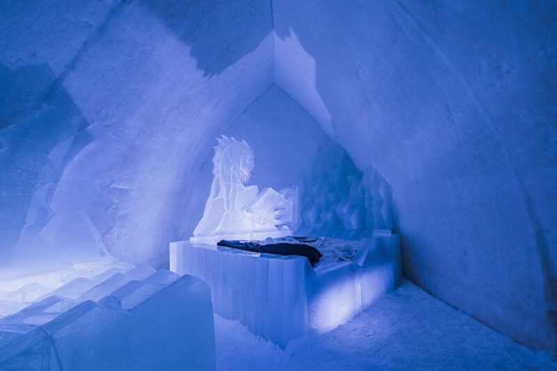 Rovaniemi: Snow Hotel Tour and Ice Restaurant Dinner - What to Bring and Information