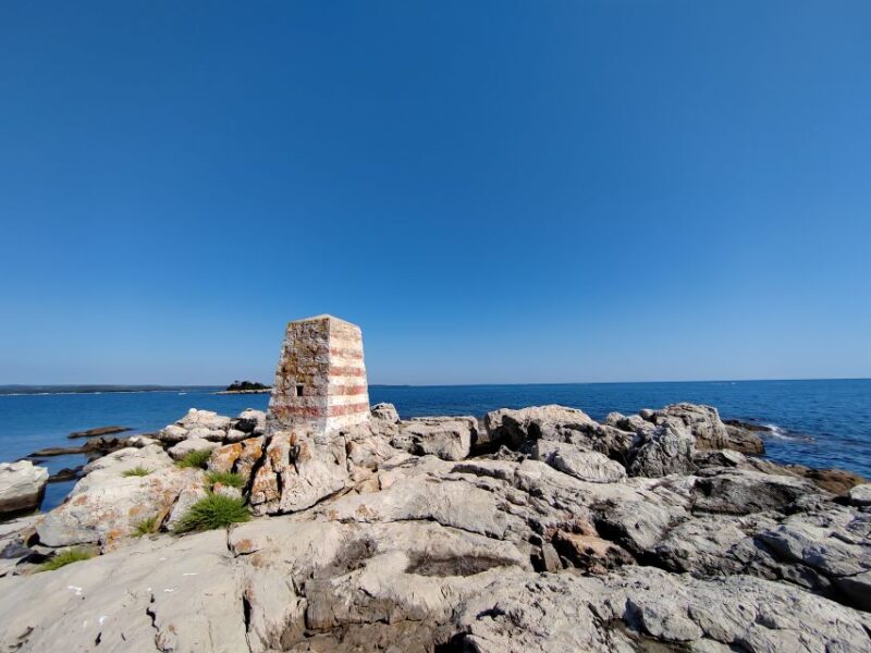 Rovinj: Golden Cape Desert Islands Kayak & Snorkeling Tour - Participant Requirements and Restrictions