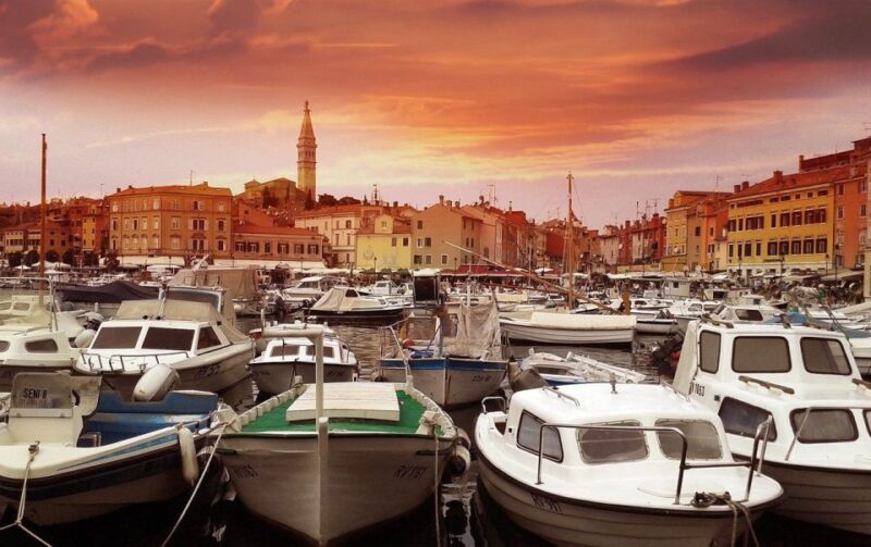 Rovinj: Private Medieval Rovinj Guided Walking Tour - Ulica Grisia