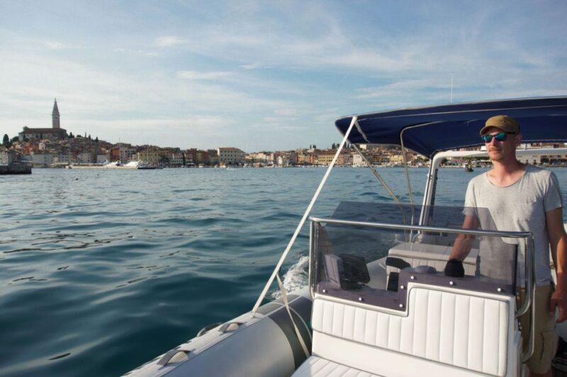 Rovinj: Red Island and Pirate Cave Speedboat Tour - Discovering the Pirate Cave