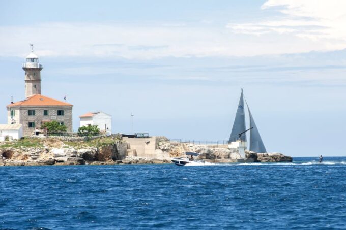 Rovinj: Rovinj Archipelago and South Coves Speedboat Tour - Pickup Locations