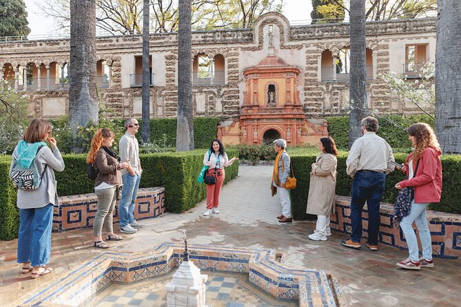 Royal Alcazar of Seville: Early Bird VIP Access Guided Tour - Meeting Point and Logistics