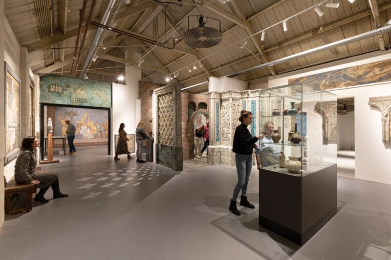 Royal Delft: Delftblue Factory and Museum - Accessibility and Location