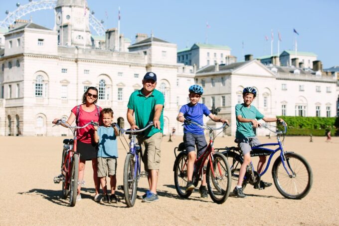 Royal London Half-Day Bike Tour - Halfway Stop for Lunch