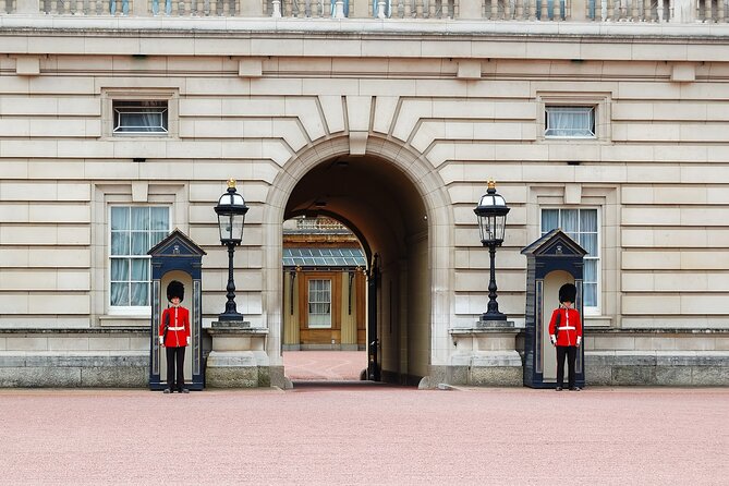 Royal London Tour With Westminster Abbey Visit & Afternoon Tea - Getting to the Meeting Point