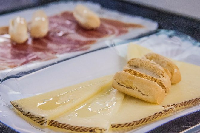 Royal Palace Madrid & Tapas Experience With Skip the Line Ticket - Tour Overview