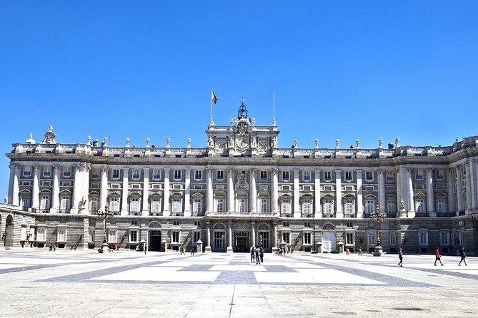 Royal Palace Madrid & Tapas Experience With Skip the Line Ticket - Accessibility and Inclusions