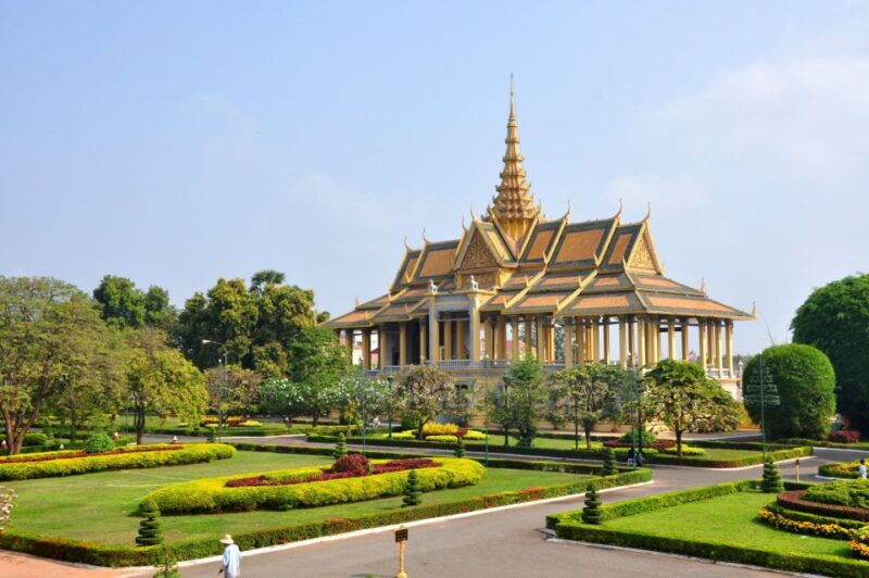 Royal Palace, National Museum & Wat Phnom With Private Tour - Good To Know