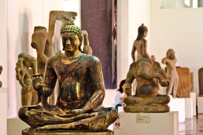 Royal Palace, National Museum & Wat Phnom With Private Tour - Itinerary and Highlights
