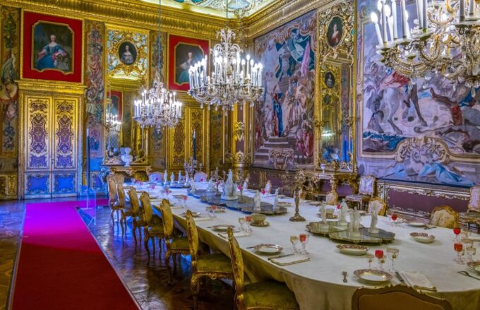 Royal Palace of Turin: Skip-the-Line Ticket and Guided Tour - Visiting the Royal Palace