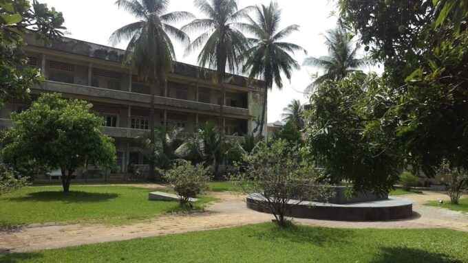 Royal Palace, S-21 Genocide, National Museum & Killing Field - Frequently Asked Questions