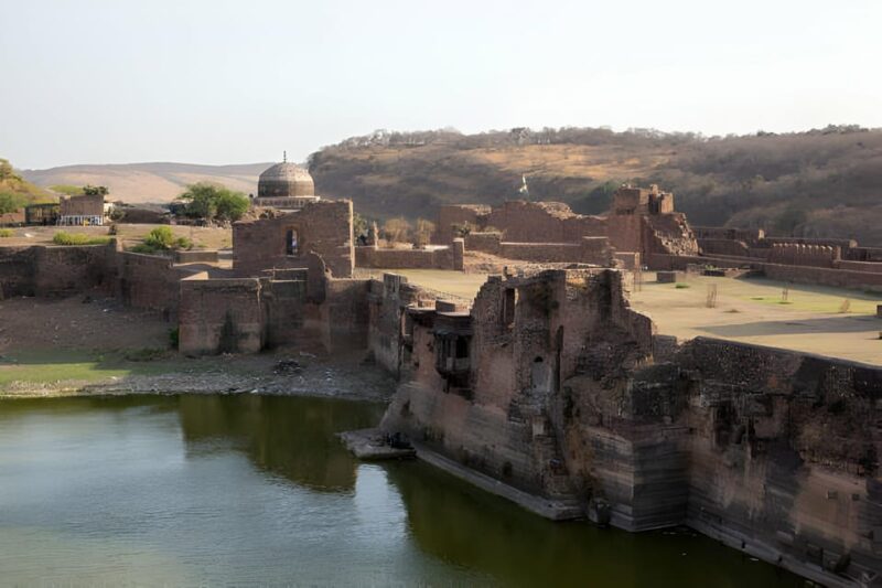 Royal Rajasthan: 5-Day Majestic Heritage Tour - Day 2: Udaipur Sightseeing