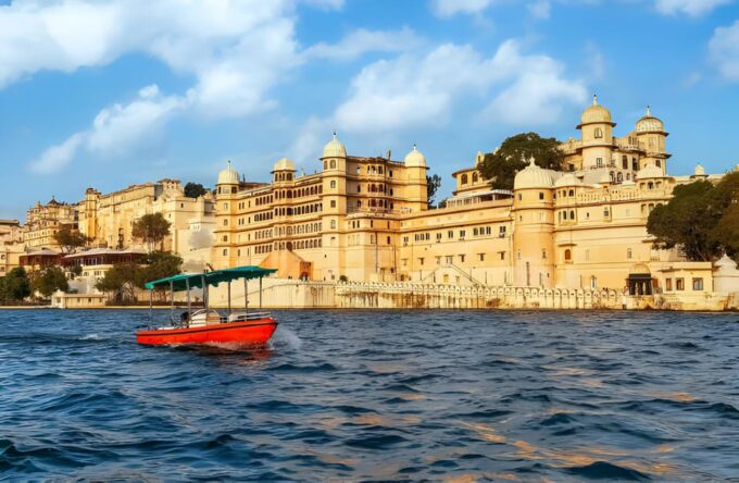 Royal Rajasthan: 5-Day Majestic Heritage Tour - Day 3: Udaipur to Nathwara
