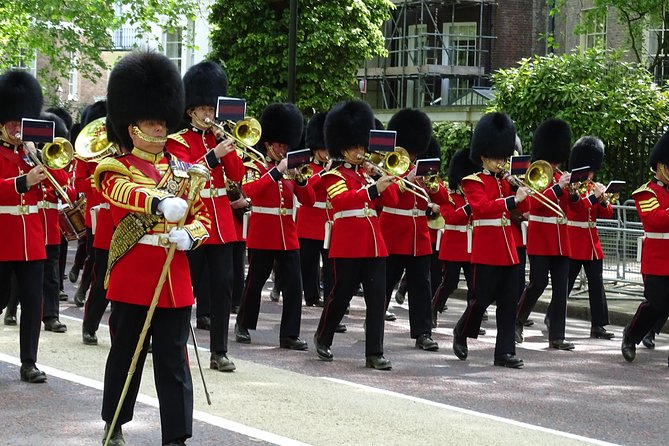 Royal Tour of St James, Parks, Palaces and Royal Intrigue - Witness Changing of Guard
