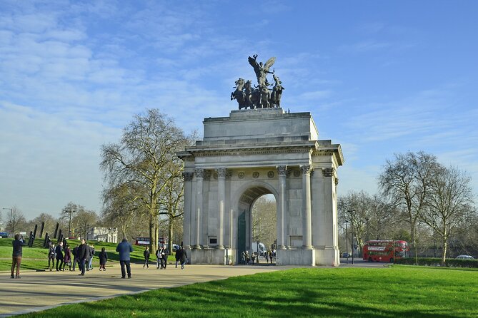 Royal Tour W/ Buckingham Palace Tickets - Semi-Private 8ppl Max - Accessibility and Accommodations