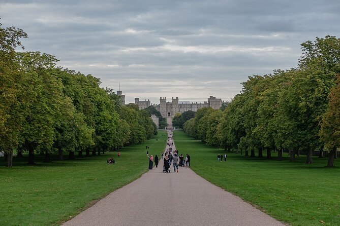 Royal Windsor Castle Private Tour With Fast Track Pass - Accessibility and Transportation