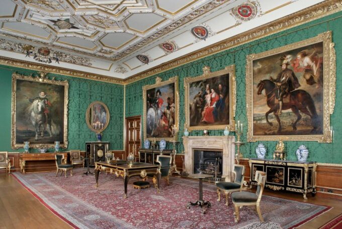 Royal Windsor & Stonehenge Private Tour - Discover Stonehenges Purpose