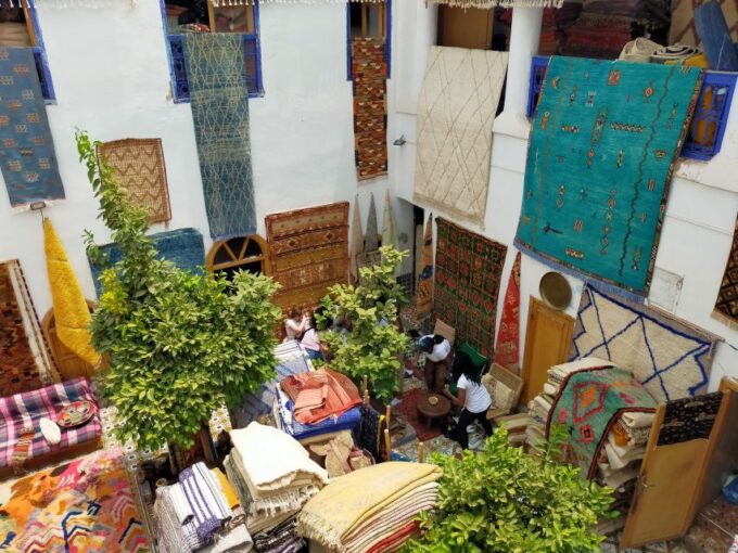 Rug Shopping Experience By Fadma Rugs - Personal Attention