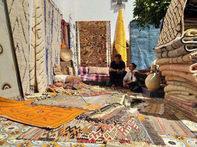 Rug Shopping Experience By Fadma Rugs - Beyond Standard Shopping