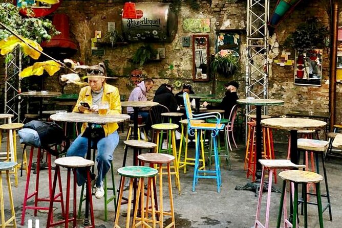 Ruin Pub Walking Tour With a Local Hostess in Budapest - Discovering the Local Culture