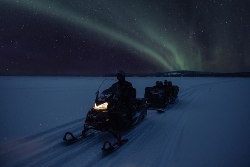 Ruka: Starlight Sledging to Search for Northern Lights - Tour Highlights