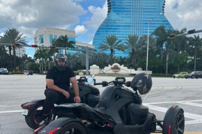 Ryker Day Tour From Hard Rock Casino to Las Olas/Ft. Lauderdale - Exploring Las Olas Boulevard