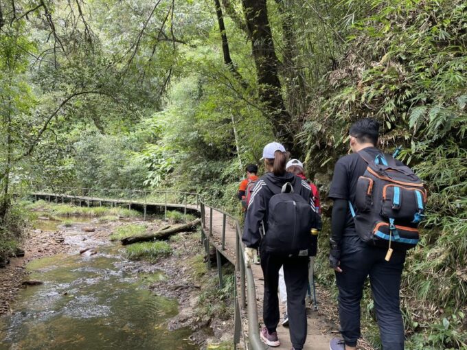Sa Pa: The Roof of Indochina - Fansipan Hiking Full-Day Trip - Getting There